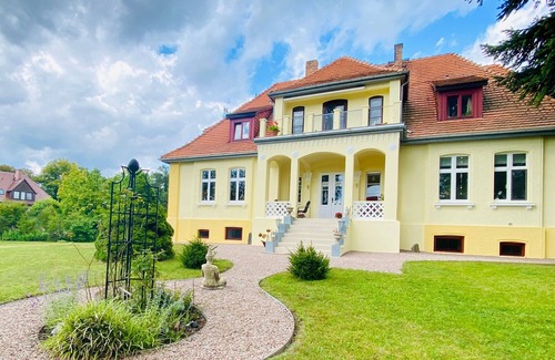 Feldberger Seenlandschaft Apartment | Vacation apartment Ruhequell - Holiday apartment Villa am Haussee