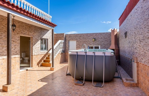 Albaida del Aljarafe House | Vacation home Rocio by Interhome