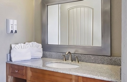 Mesa Verde National Park Hotel | Vacation Starts Here! Dining, Access to National Park Right Outside Property