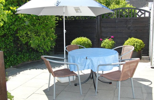 Stinteck House | Vacation home with garden in a quiet location.