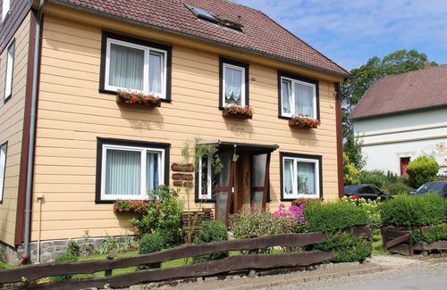 Buntenbock Apartment | Vacation apartment Birgit - House Reese