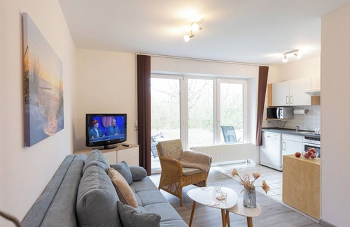 Wremen Apartment | Vacation apartment Lili Marleen 3-20, peaceful and with a sun terrace.