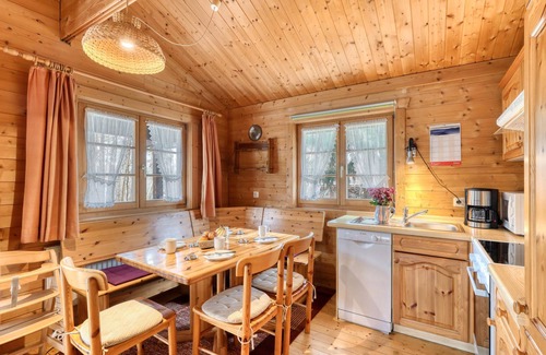 Hayingen House | Vacation and relaxation in nature in your cozy wooden house in the vacation park Lauterdörfle.