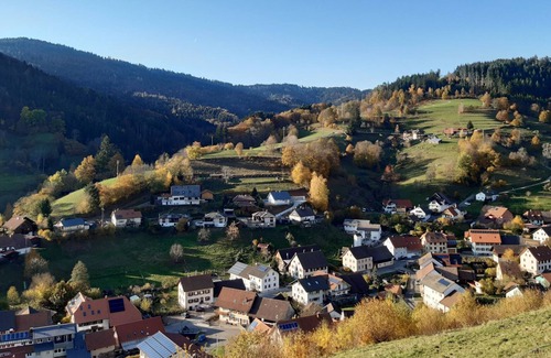 Kleines Wiesental Apartment | Vacation apartment, 90 sqm, 3 bedrooms, covered balcony, max. 6 persons