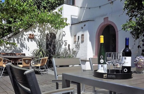 Neumagen-Dhron Apartment | Vacation apartment Rosengärtchen - Ferienwohnungen Schneider-Kettern