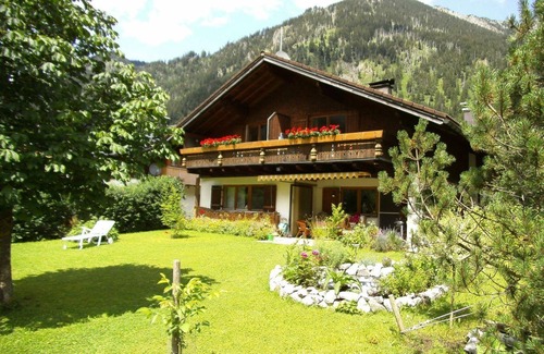 Hinterstein Apartment | Vacation apartment Windnüschel - House Evi Wechs