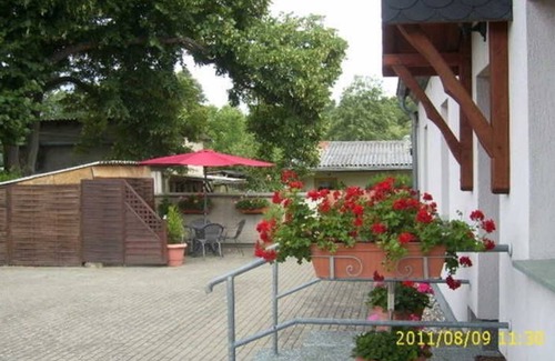 Wesenberg Apartment | Vacation apartment 1 Alte Kaserne - Holiday apartments Alte Kaserne close to Lake Drewen