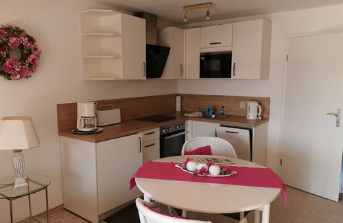 Polchow Apartment | Vacation apartment 3/4 - Lovingly managed pension in Neddesitz on Rügen
