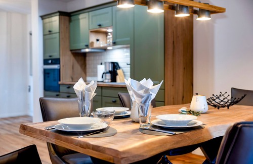 Monkebull Apartment | Vacation apartment/apartment for 6 guests with 80m² in Langenhorn (296519)
