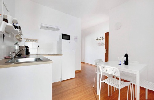 Los Gomez Apartment | Vacation Apartment 'Aka' with Private Terrace and Wi-Fi