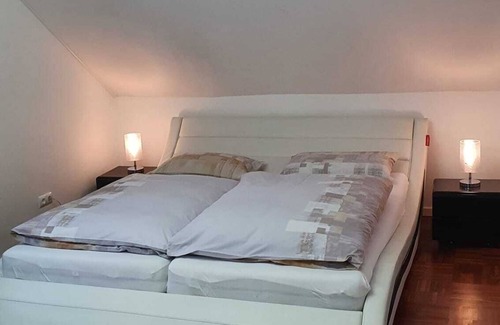Grengel Apartment | Vacation apartment Airport Waldblick