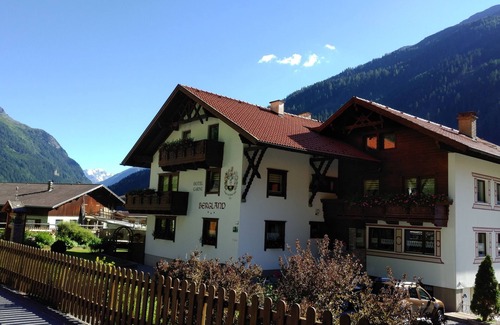 Kaunertal Apartment | Vacation apartment/apartment for 7 guests with 80m² in Kaunertal (60628)