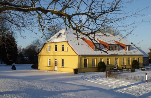 Gingst Apartment | Vacation apartment/apartment for 4 guests with 93m² in Gingst (117029)
