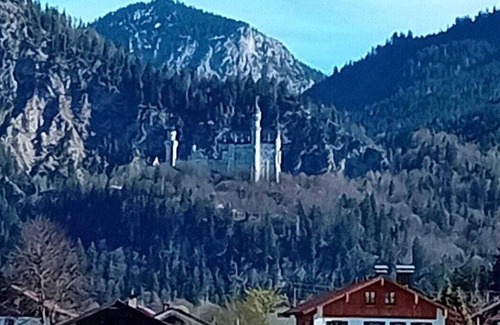 Fuessen Apartment | Vacation apartment at Lake Weissensee with pool, sauna