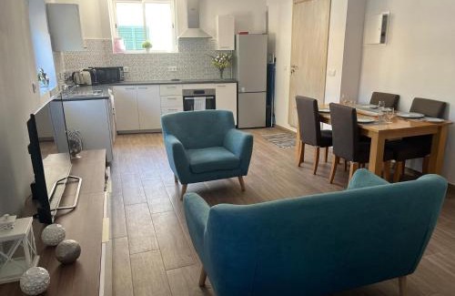 Portimao House | Vacation apartment - central Portimao