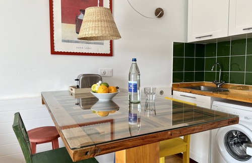 Los Lagos Apartment | Vacation Apartment 'El Islote At The Beach' with Mountain View, Shared Garden and Wi-Fi