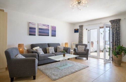 Playa Blanca Apartment | Vacation Apartment 'Puerto Chico H' with Shared Pool, Private Terrace and Wi-Fi