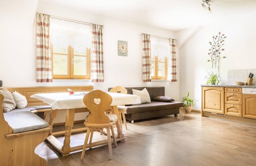 Hintersee Apartment | Vacation apartment "Feichtenstein" 2-4 people - Organic farm Vorderbärnau