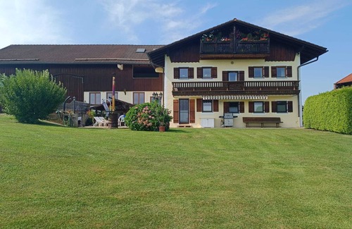 Kienberg Apartment | Vacation apartment for two people 100 sqm with outdoor seating area