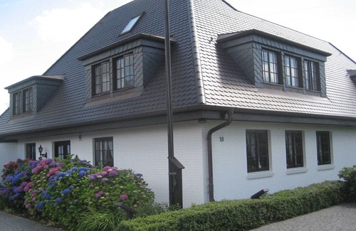 Großmorsum Apartment | Vacation apartment Grüne Wohnung - Apartments Manfred and Heidemarie Holst in Morsum