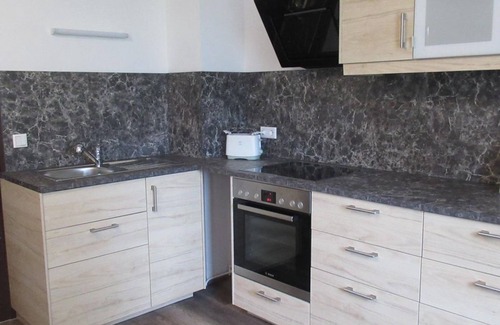 Barenfels Apartment | Vacation apartment "Haus Waldeck" - apartment/flat, shower, WC
