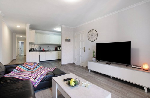 San Andres Apartment | Vacation Apartment 'Las Teresitas Beach' with Mountain View, Balcony and Wi-Fi