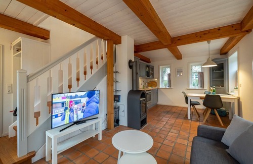 Oldsum Apartment | Vacation apartment Oldsum - Take a vacation in the artists' village of Oldsum