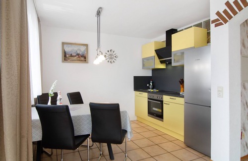 Ueberlingen Apartment | Vacation Apartment "Red Poppy"