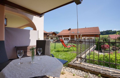 Wertach Apartment | Vacation apartment "Sunshine"