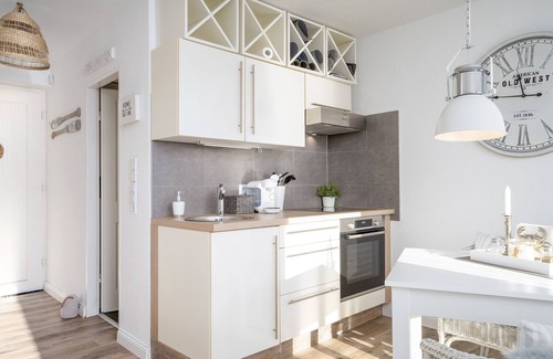 Eutin Apartment | Vacation apartment Traumblick am Kellersee in Eutin-Sielbeck