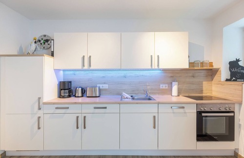Osterhusum Apartment | Vacation apartment Vor Anker in Husum for up to 2 people