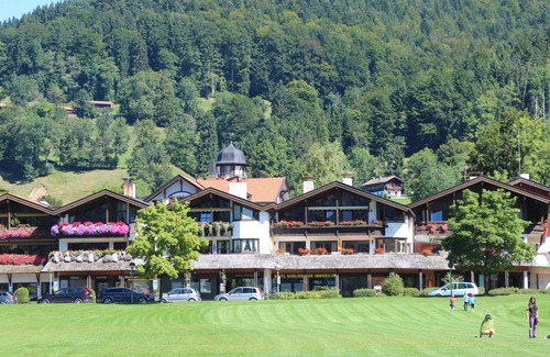 Schliersee Apartment | Vacation apartment Weitl am See, bay window - Ferienwohnungen Weitl am See
