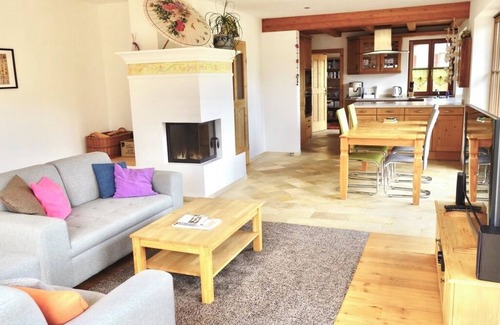 Samerberg Apartment | Vacation apartment with separate bedroom, sofa bed in the living room, wood-burning stove