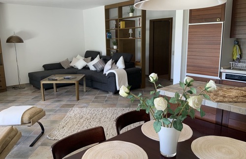 Gaienhofen Apartment | Vacation apartment Yves am See in the nature reserve of Gaienhofen/Horn