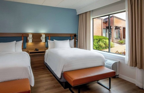 Foxboro Hotel | Vacation At Its Finest! 4 Pet-Friendly Units, Near F. Gilbert Hills State Forest