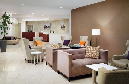 Buford Highway House | Vacation At its Finest, Modern Elegance in Downtown Atlanta! Free Parking, Pool!