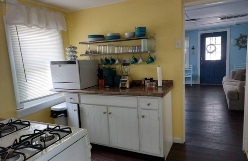 Point Pleasant Beach Cottage | Vacation Cottage steps to the beach and boardwalk
