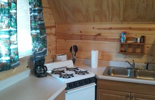 Columbia Falls Cabin | Vacation Cabin On 5 Acres With Pond . Sleeps 3