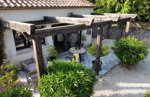 Quartier des Espesses Villa | Vacation cottage Nimes la Cigale