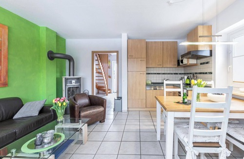 Friedrichskoog-Spitze House | Vacation Home “Kikki” near the Dyke with Wi-Fi, Terrace & Garden; Parking Available, Pets Allowed