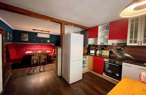 Reinhardtsdorf-Schoena House | Vacation home with 13 beds, 2 bathrooms, large terrace in a quiet forest location