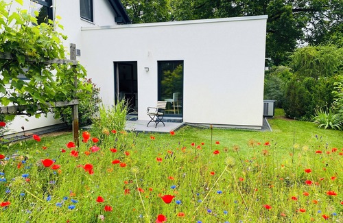 Schoeneiche bei Berlin House | Vacation apartment Berlin city limits - between metropolis and nature