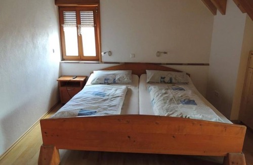 Schweigen-Rechtenbach Bed & Breakfast | Vacation apartment I, shower and bath, WC, non-smoking - vacation apartment/guest house