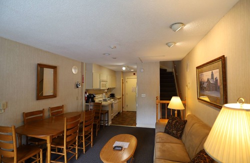 Waterville Valley Condo | Vacation Getaway at Inns of Waterville Valley (307)