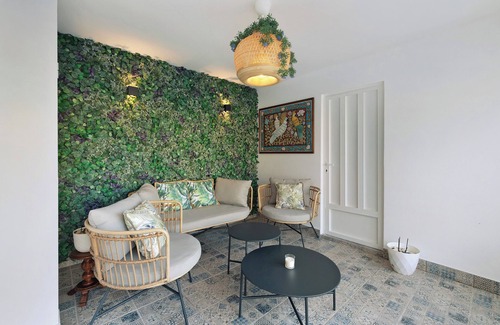 Cascais House | Vacation Home "Casa Mourato - Smart and Eco Wonder" with Private Pool, Private Terraces & Wi-Fi