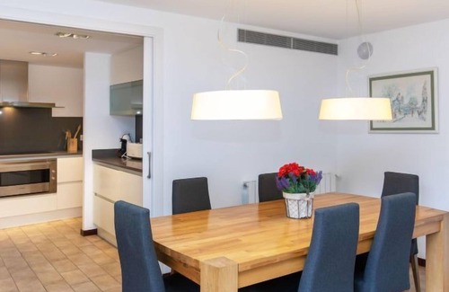 Fonteta House | Vacation home Fonteta in La Bisbal D'Emporda - 12 persons, 7 bedrooms