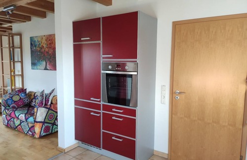 Hohenau Apartment | Vacation home (105sqm) with gallery and wooden terrace
