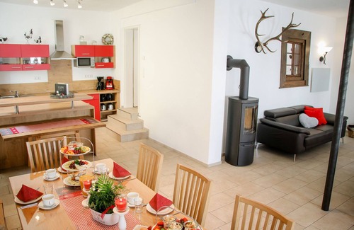 Hayingen House | Vacation home "ALB-Traum", 200sqm, 6 bedrooms, max. 20 persons