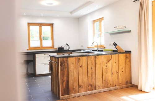 Muhldorfl House | Vacation home "Am Josefibrunnen" in Farchant