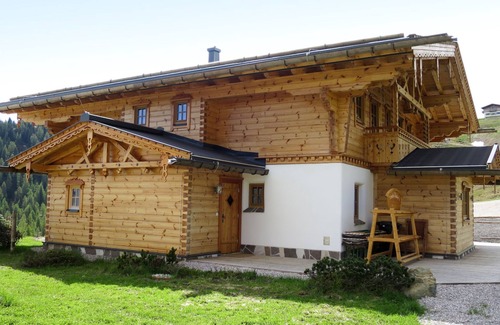Forstau House | Vacation home Aualm by Interhome